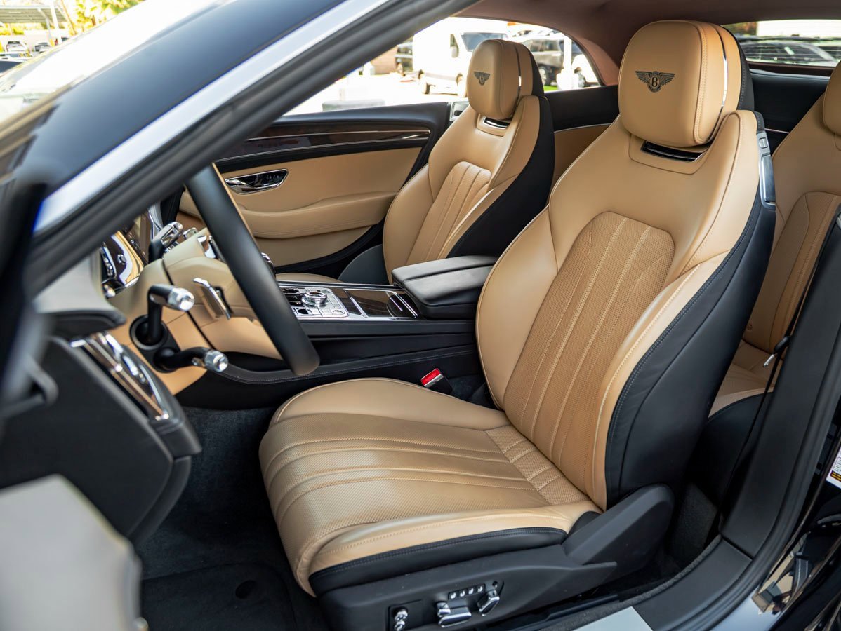 Used 2021 Bentley Continental GT image 18