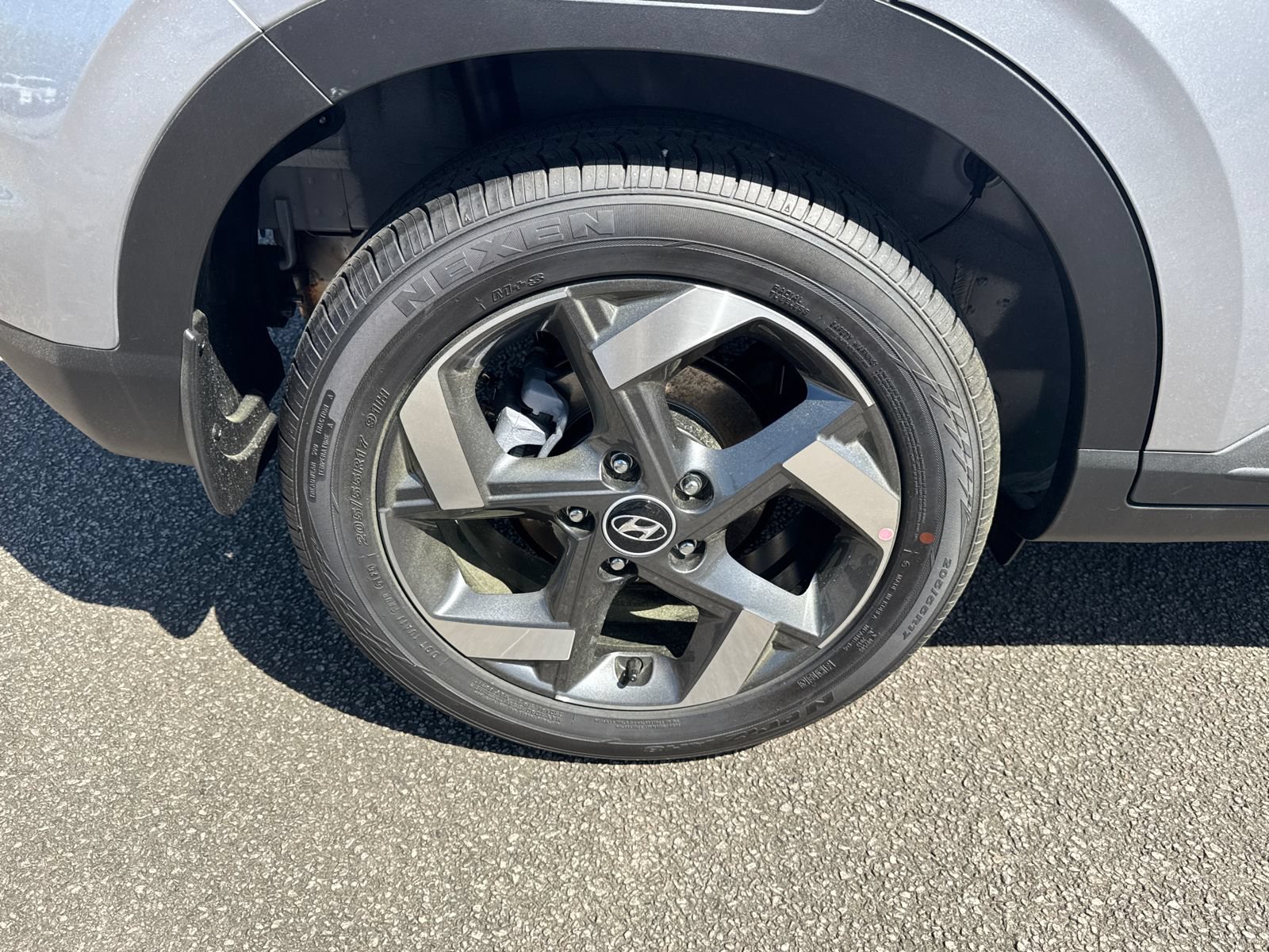 New 2026 Hyundai Venue SEL FWD image 18