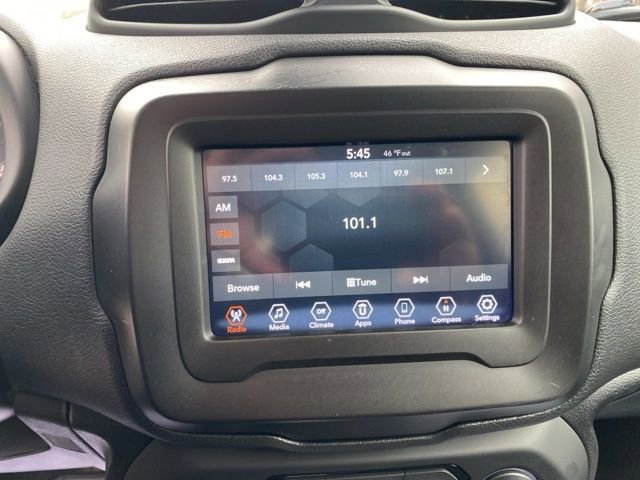 Used 2020 Jeep Renegade Latitude FWD image 13