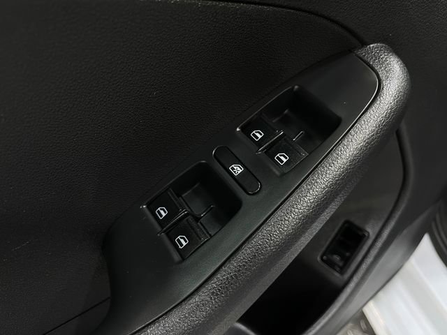 Used 2018 Volkswagen Jetta SEL image 16