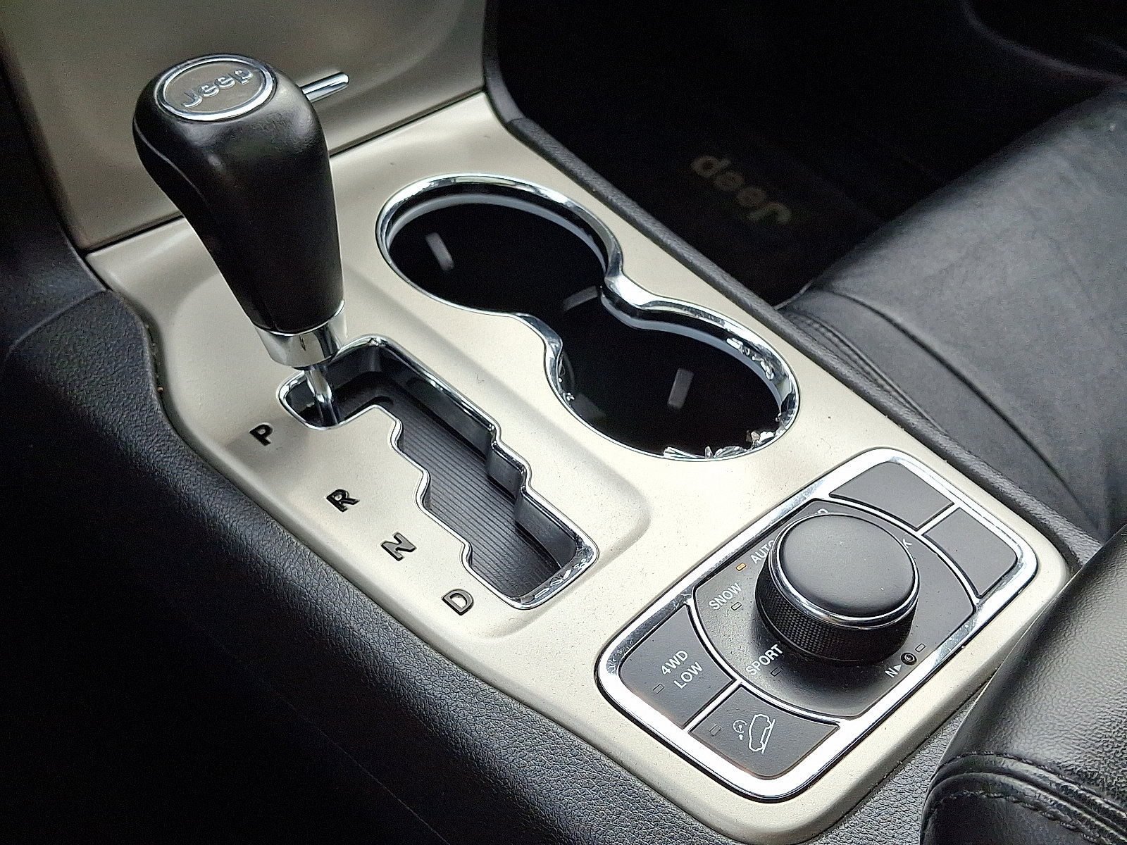 Used 2012 Jeep Grand Cherokee Limited AWD/4WD image 17