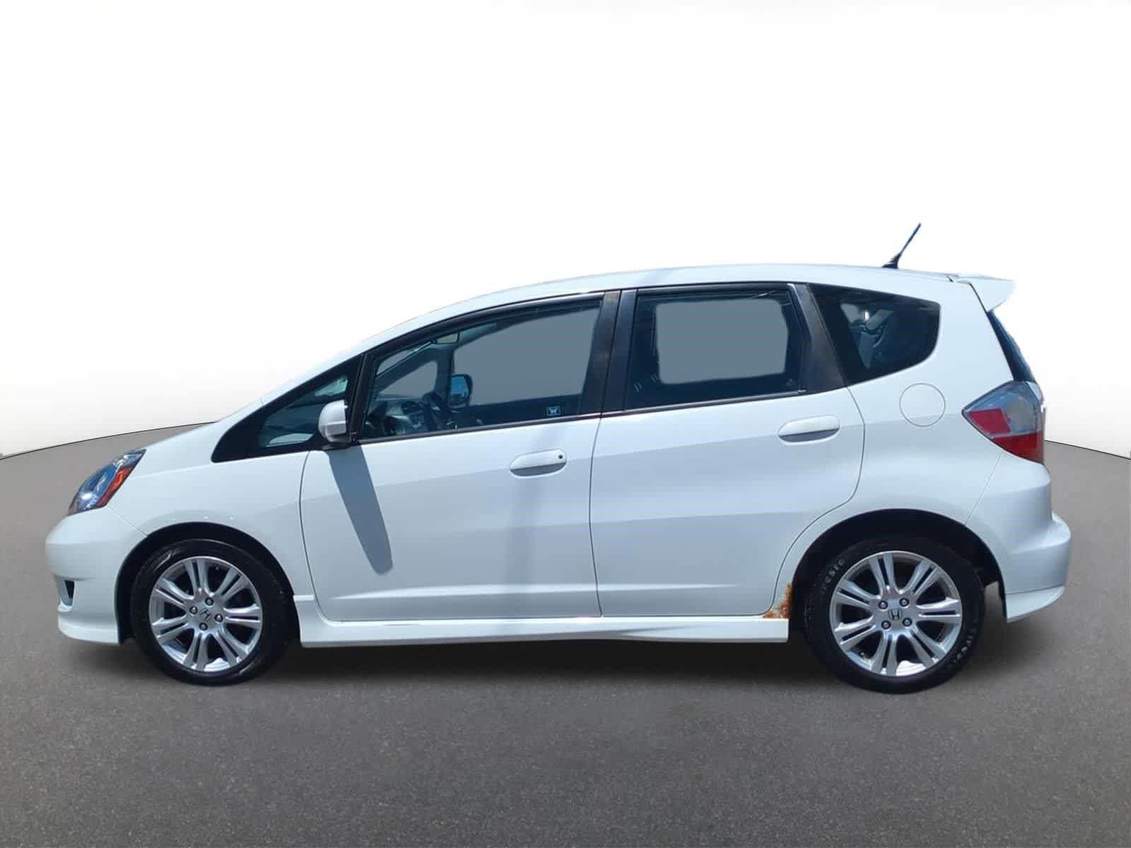 Used 2010 Honda Fit Sport image 3