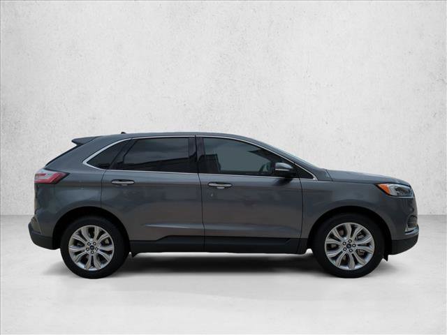 Used 2022 Ford Edge Titanium w/ Equipment Group 301A AWD/4WD image 4
