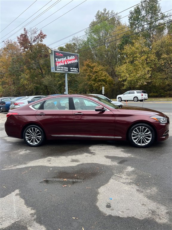 Used 2015 Hyundai Genesis 3.8 image 2
