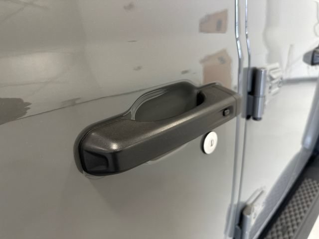 Used 2022 Jeep Gladiator Mojave w/ Cold Weather Group AWD/4WD image 13