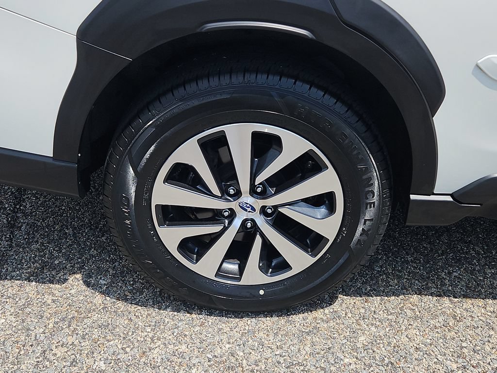Used 2024 Subaru Outback Premium AWD/4WD image 9