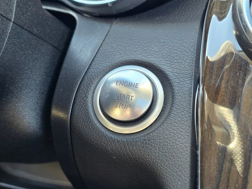 Used 2018 Mercedes-Benz C 300 Sedan image 36