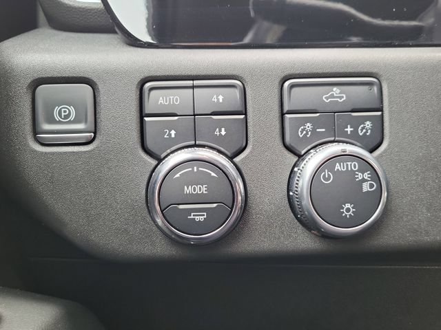 Used 2025 GMC Sierra 1500 SLE w/ X31 Off-Road Package AWD/4WD image 26