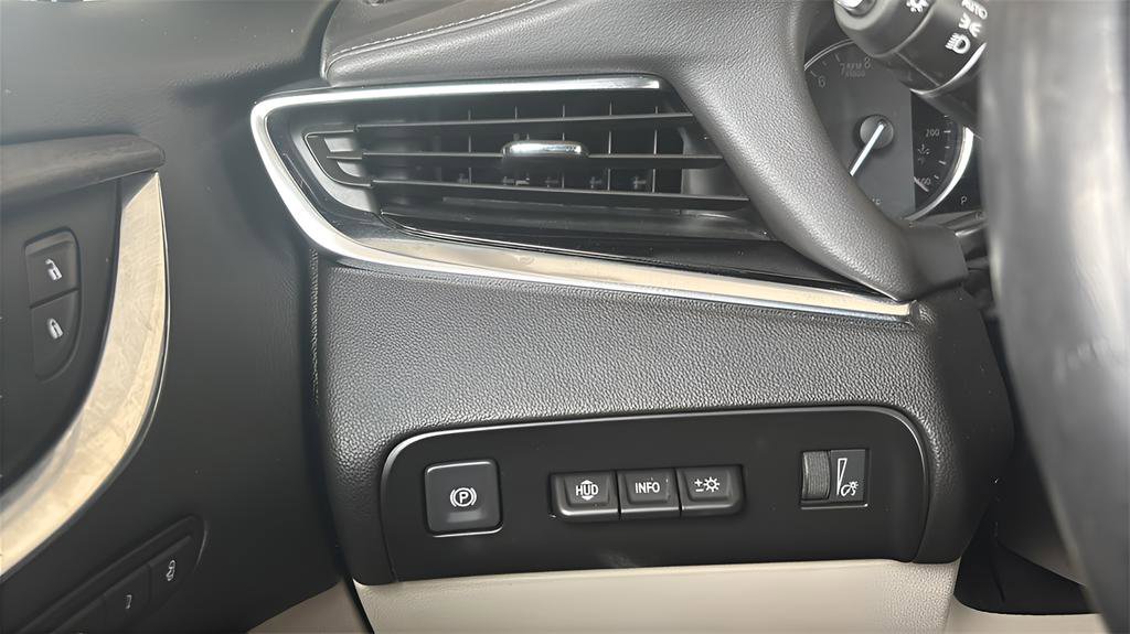 Used 2023 Buick Enclave Avenir FWD image 19