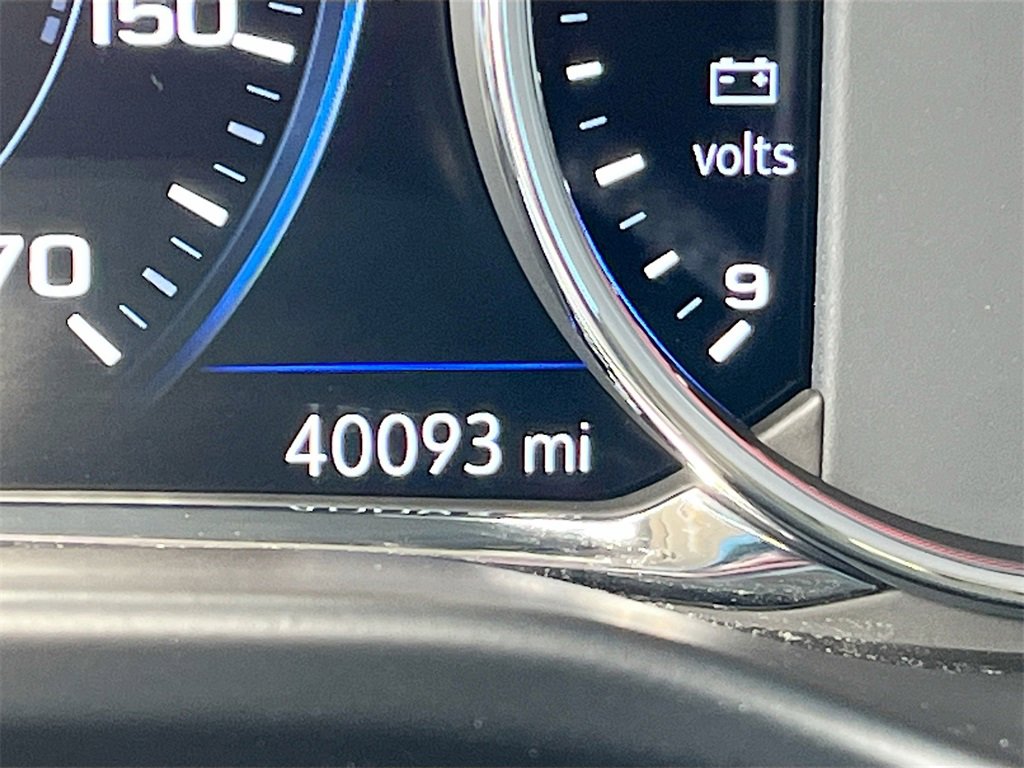 Used 2022 GMC Acadia Denali w/ Denali Ultimate Package image 12