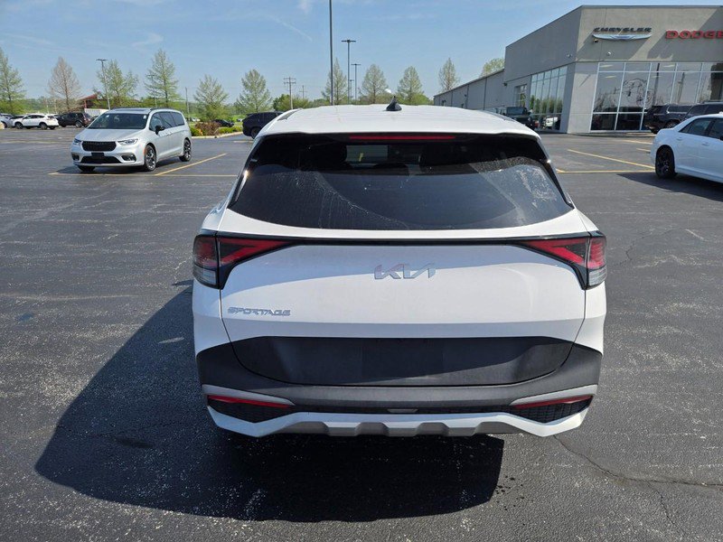 Used 2023 Kia Sportage EX FWD image 4