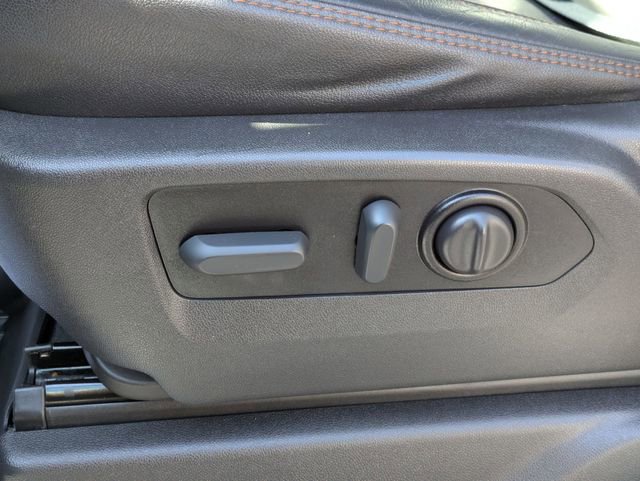 Used 2022 GMC Sierra 2500 AT4 w/ Snow Plow Prep/Camper Package AWD/4WD image 27