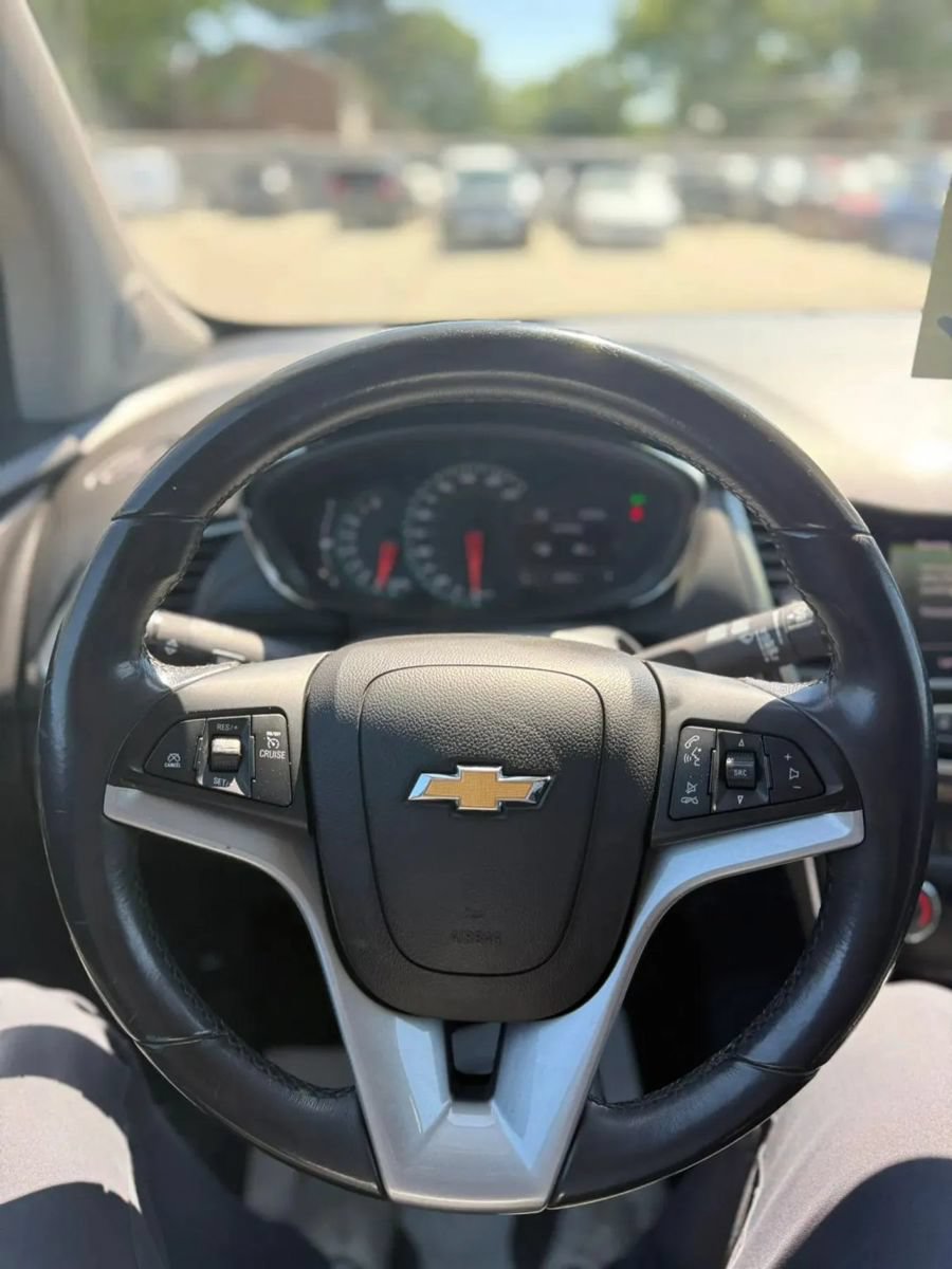 Used 2022 Chevrolet Trax LT w/ Driver Confidence Package AWD/4WD image 16
