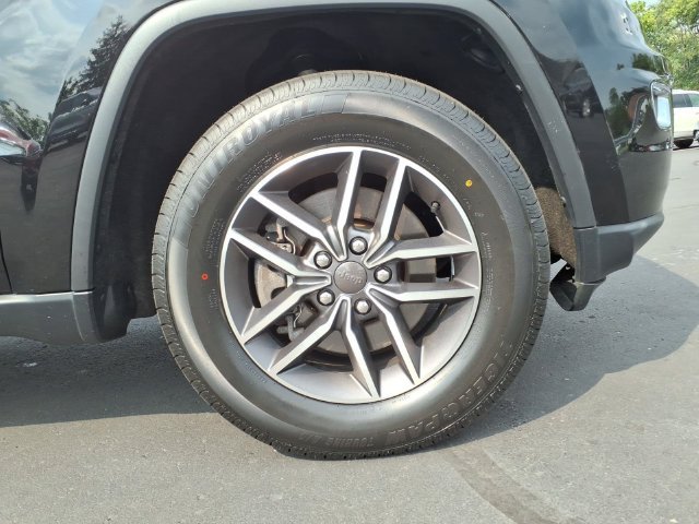 Used 2021 Jeep Grand Cherokee Limited AWD/4WD image 9