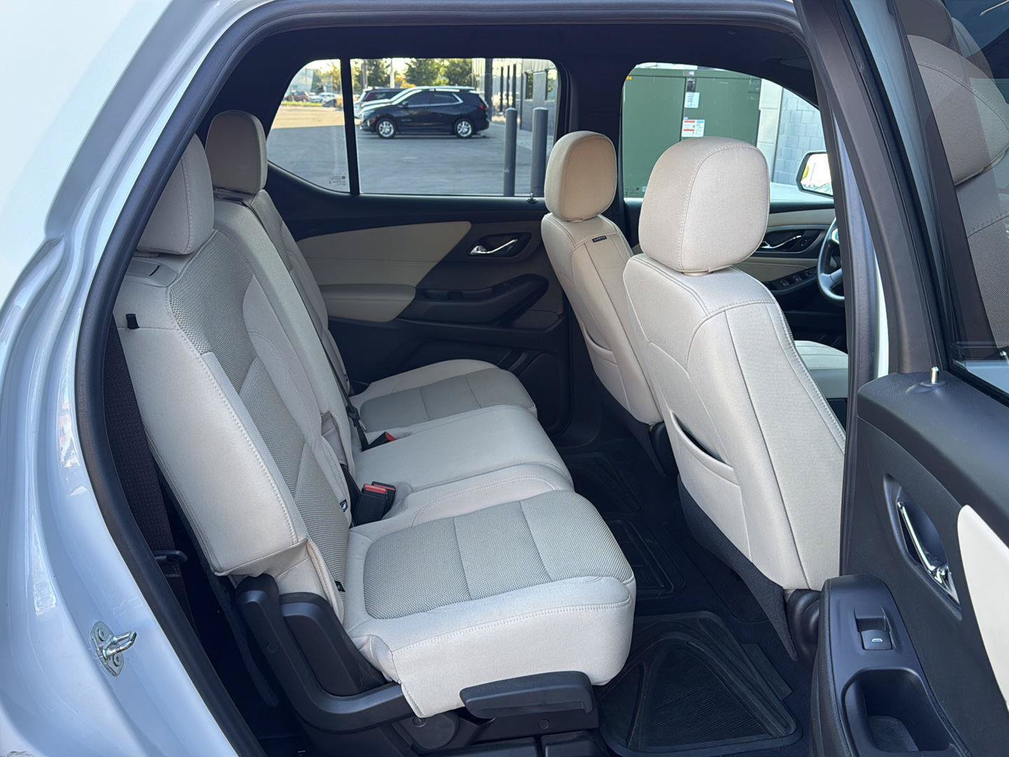 Used 2022 Chevrolet Traverse LS w/ Midnight/Sport Edition AWD/4WD image 12