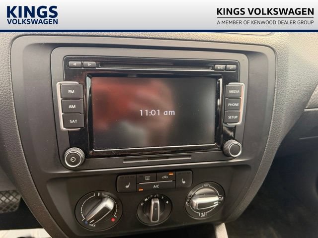 Used 2015 Volkswagen Jetta SE FWD image 26