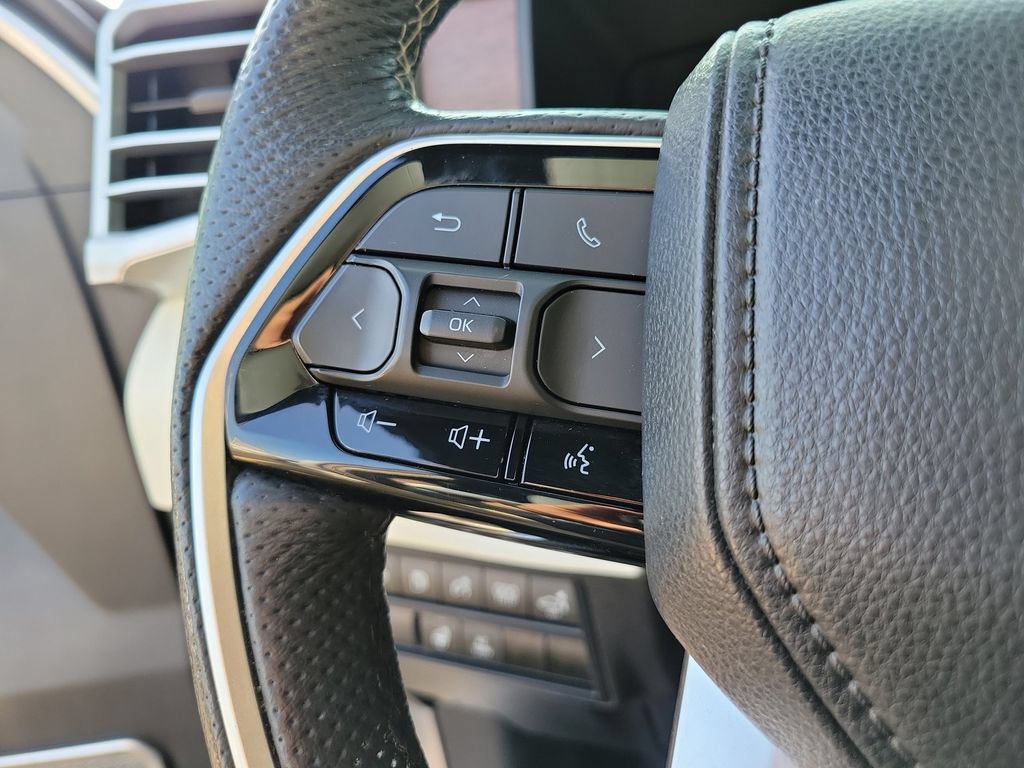 Used 2024 Toyota Tundra Capstone AWD/4WD image 26