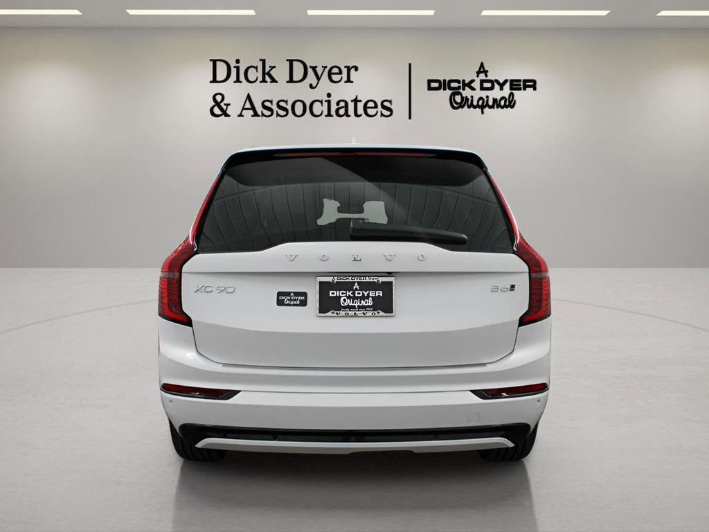 New 2026 Volvo XC90 B6 Ultra w/ Protection Package Premier image 4