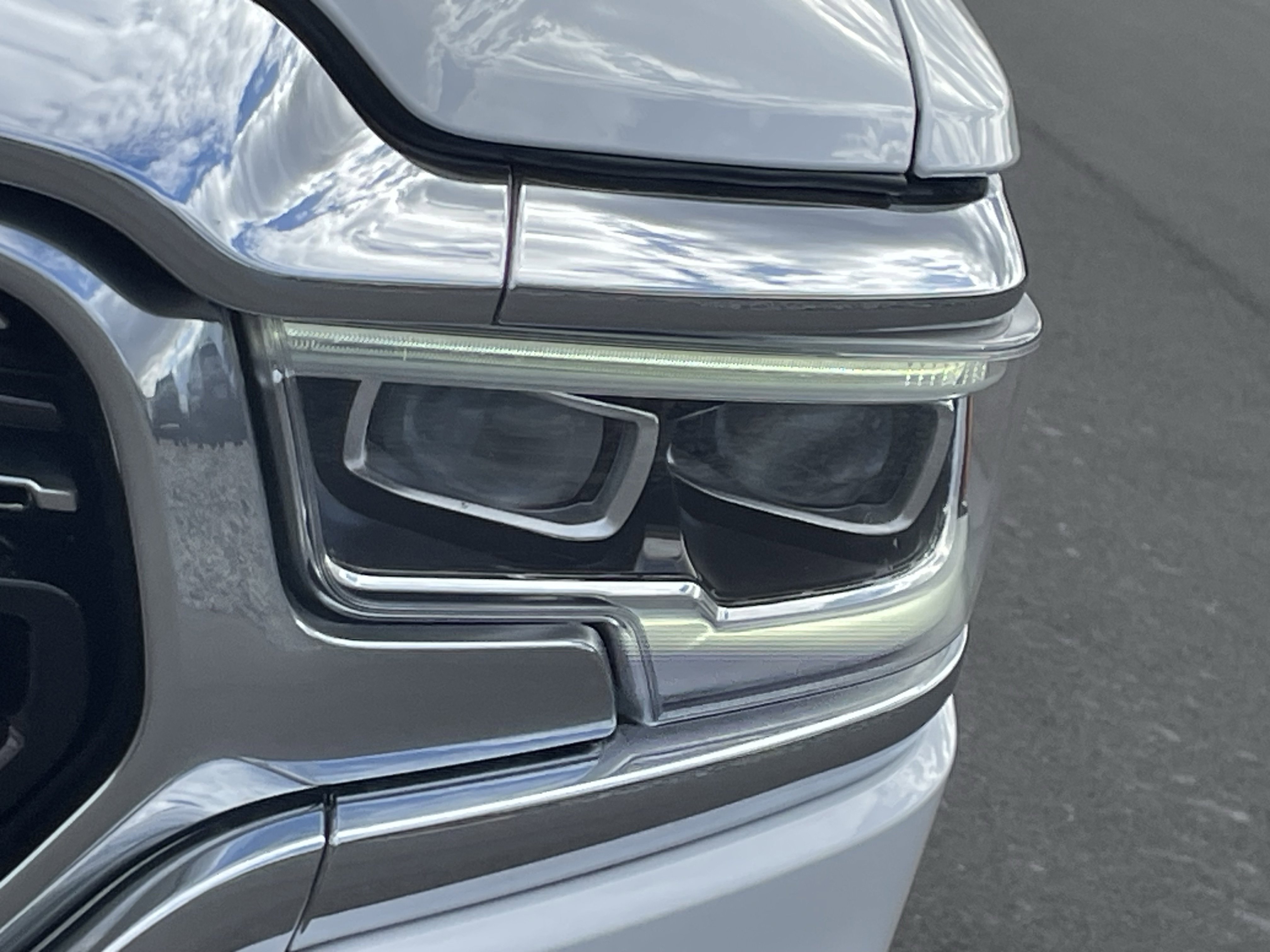 Used 2023 RAM 1500 Limited w/ Body Color Bumper Group image 10