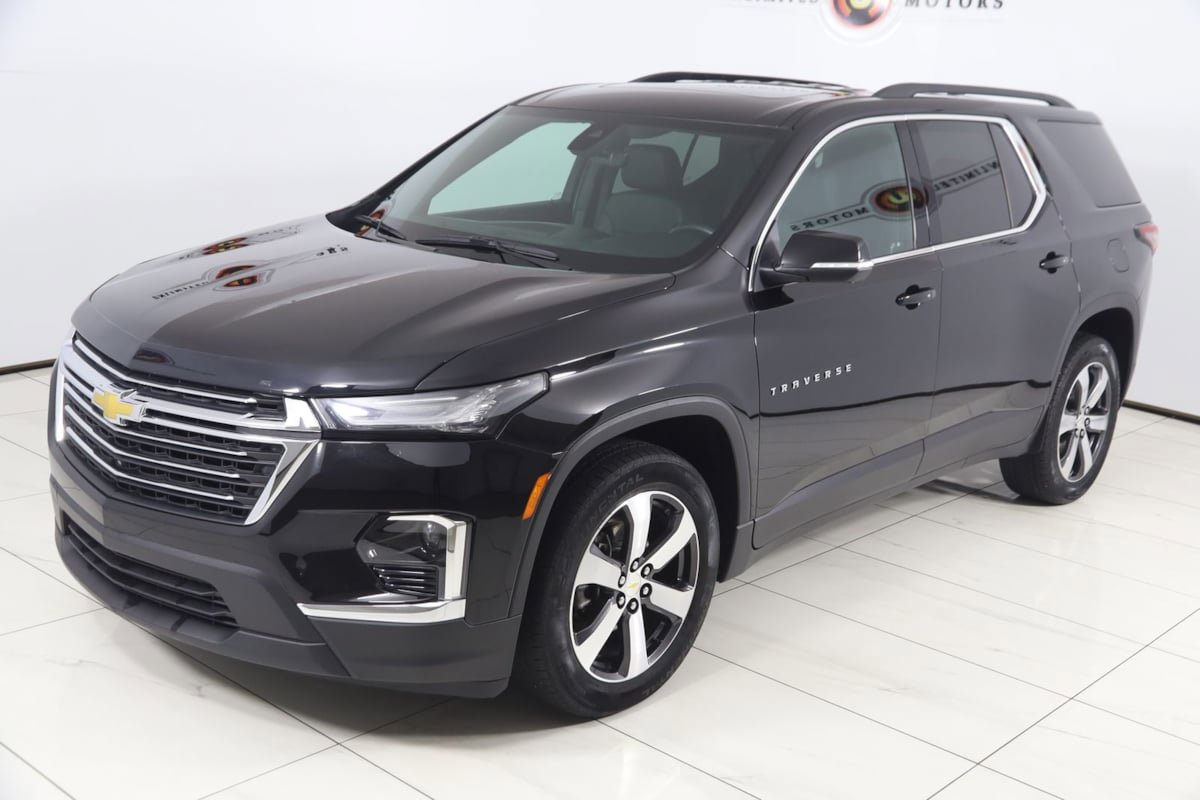 Used 2023 Chevrolet Traverse LT w/ LT Premium Package AWD/4WD image 22