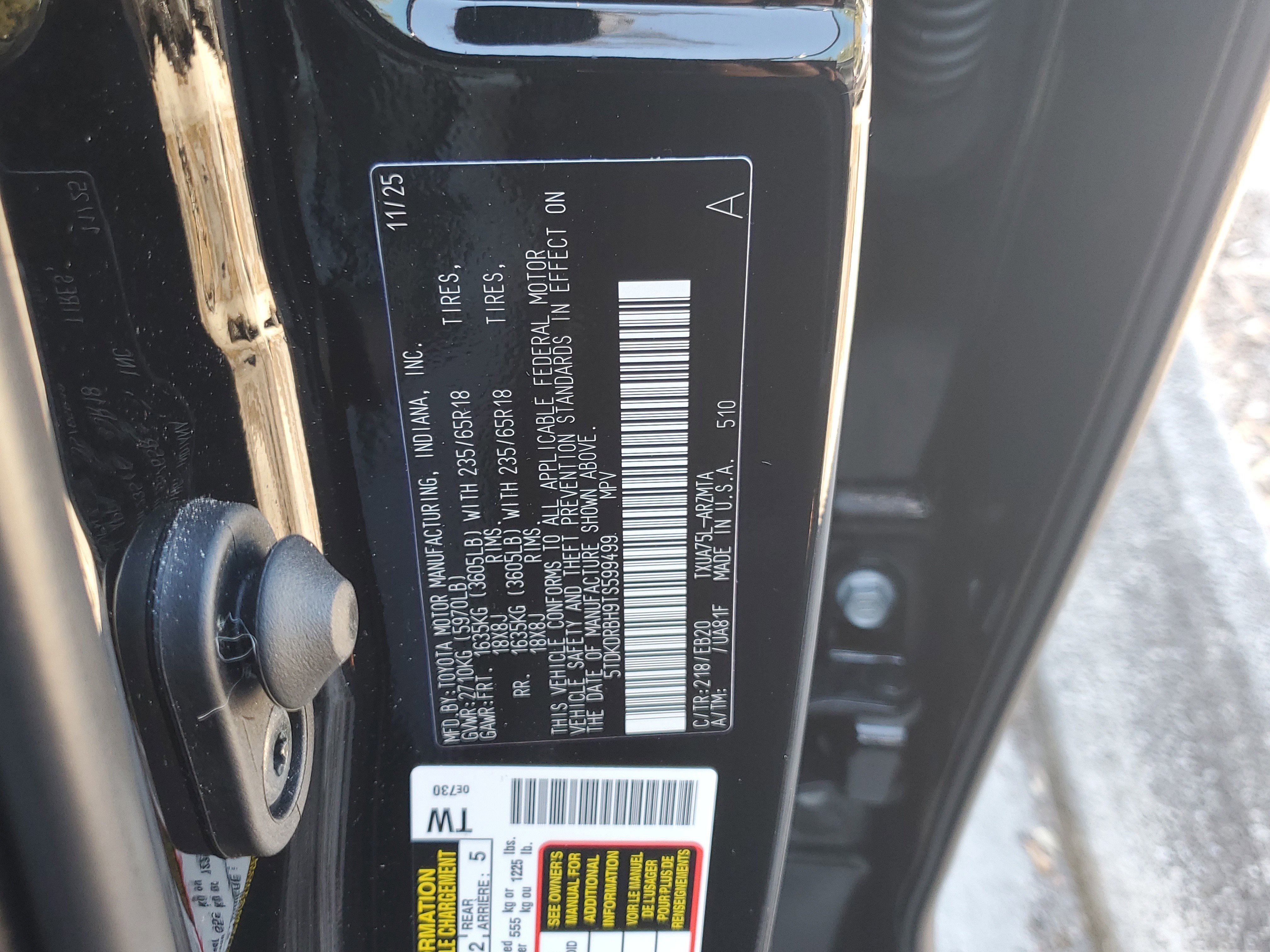 Used 2026 Toyota Highlander XLE image 30