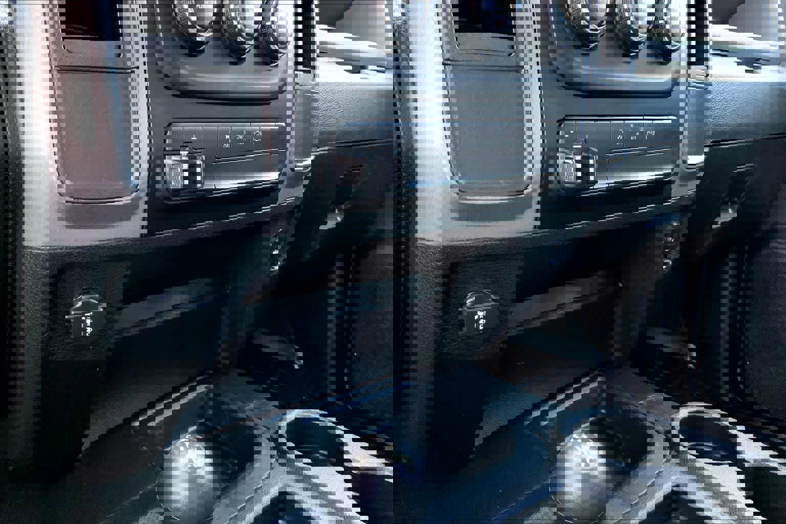 Used 2018 RAM 2500 Tradesman image 33