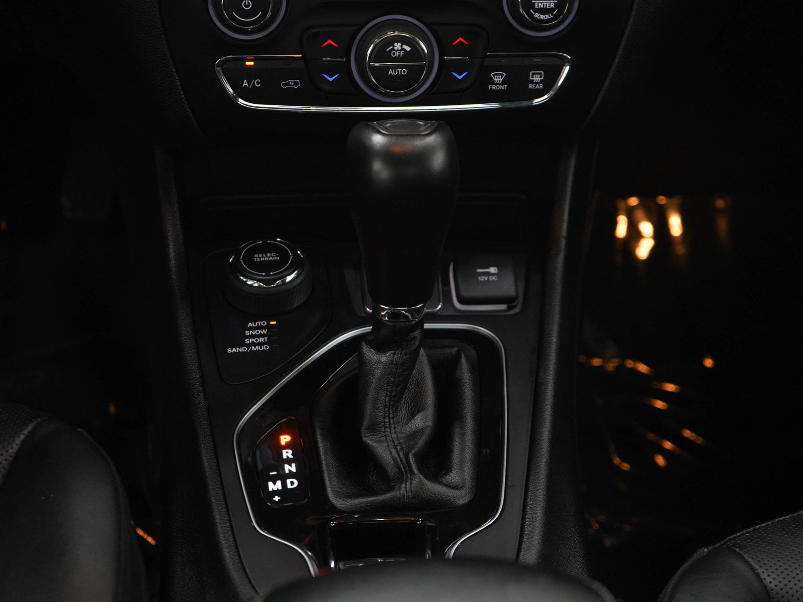 Used 2019 Jeep Cherokee Limited AWD/4WD image 20