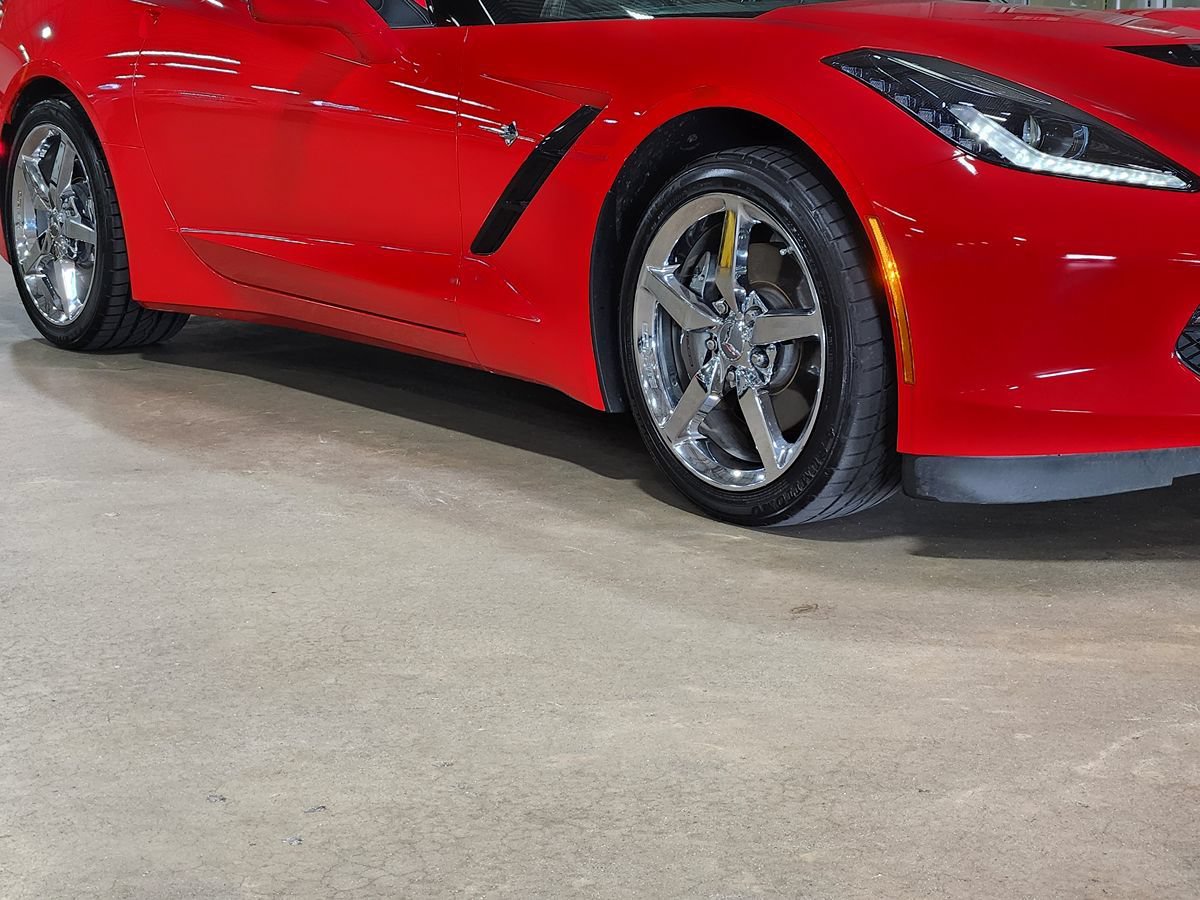 Used 2015 Chevrolet Corvette Stingray Convertible w/ 3LT Preferred Equipment Group RWD image 17