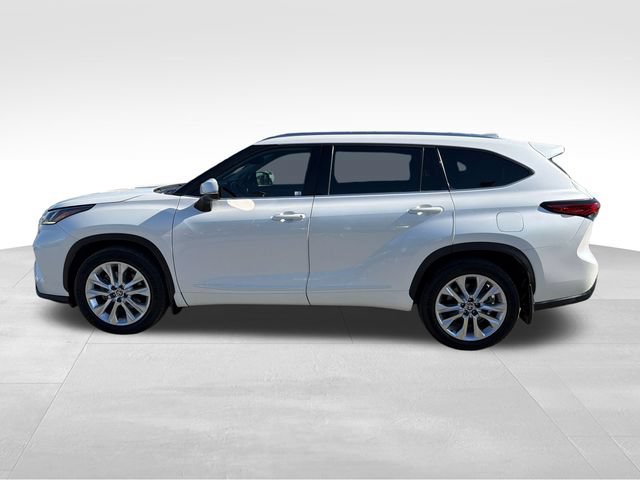 Used 2021 Toyota Highlander Limited AWD/4WD image 4