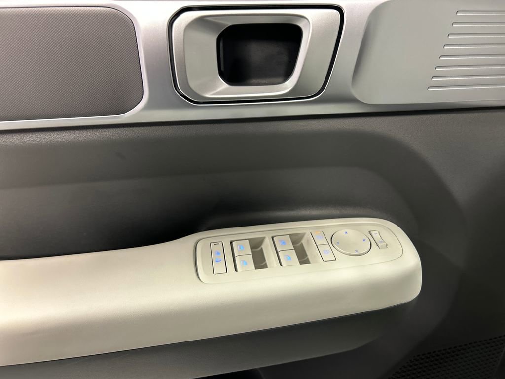 Used 2026 Hyundai Santa Fe SE image 12