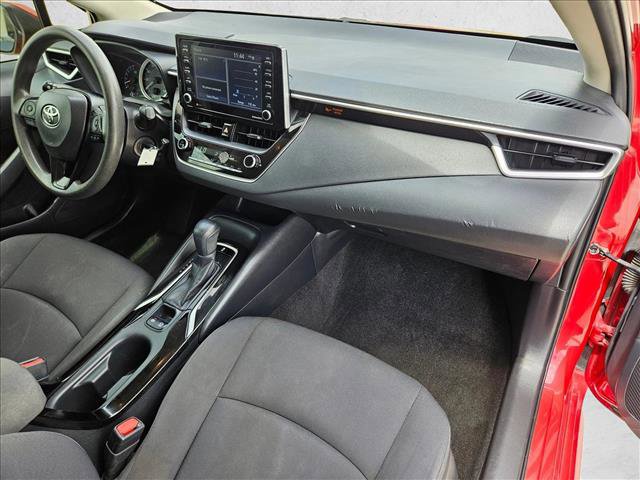 Used 2021 Toyota Corolla LE FWD image 19