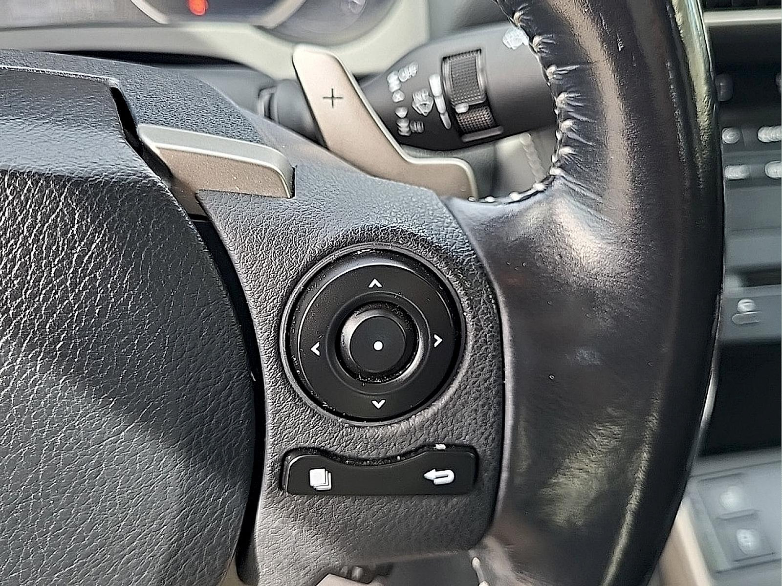 Used 2016 Lexus IS 300 AWD w/ Premium Package image 19