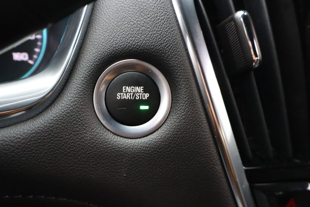 Used 2023 Chevrolet Traverse LT image 12