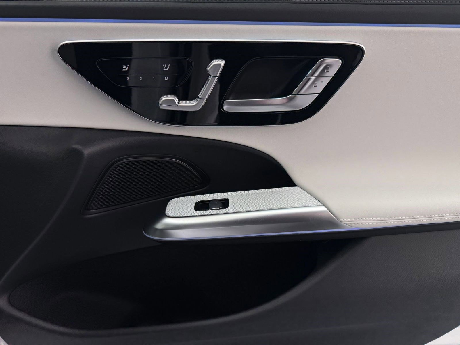 New 2026 Mercedes-Benz E 53 AMG e 4MATIC Sedan image 22