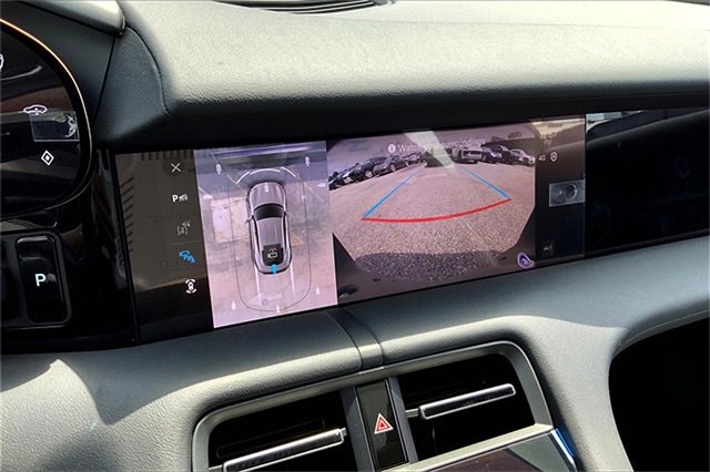 New 2025 Porsche Taycan image 34