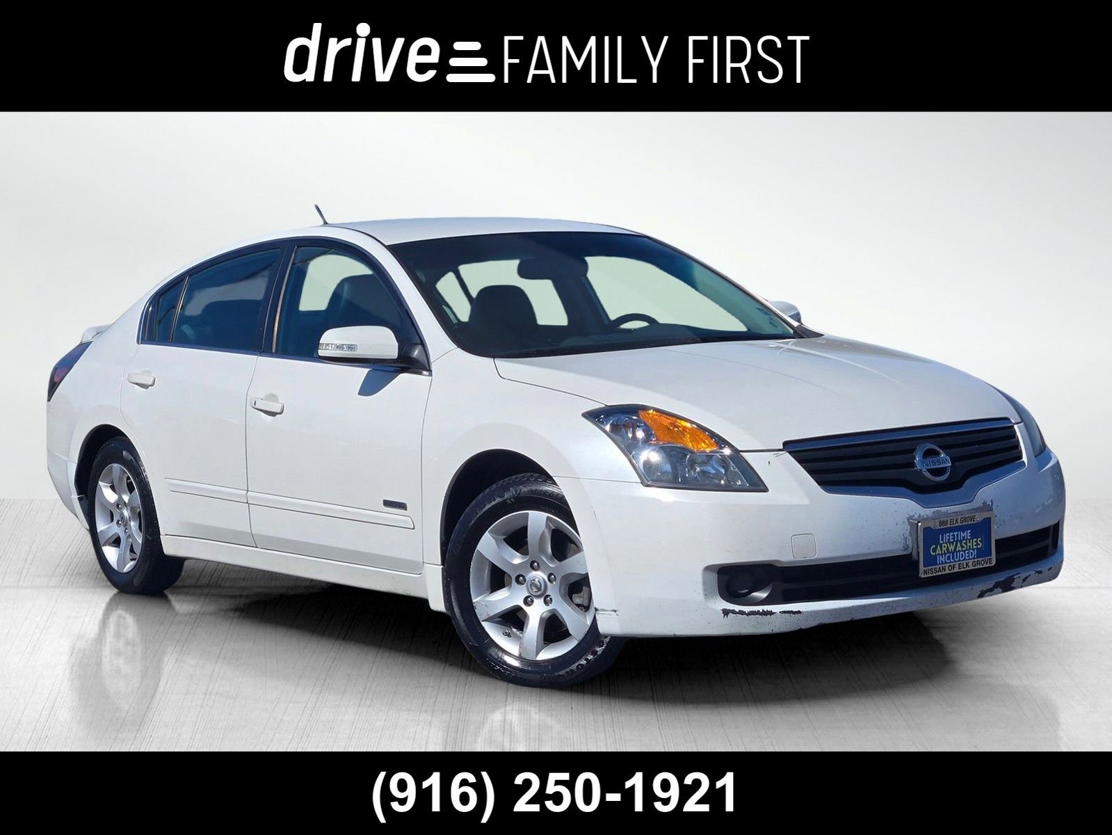 Used 2008 Nissan Altima Hybrid Sedan w/ Technology Pkg