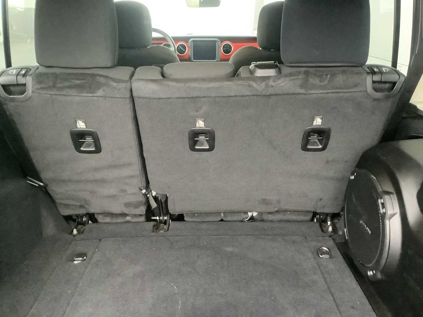 Used 2019 Jeep Wrangler Unlimited Rubicon image 14