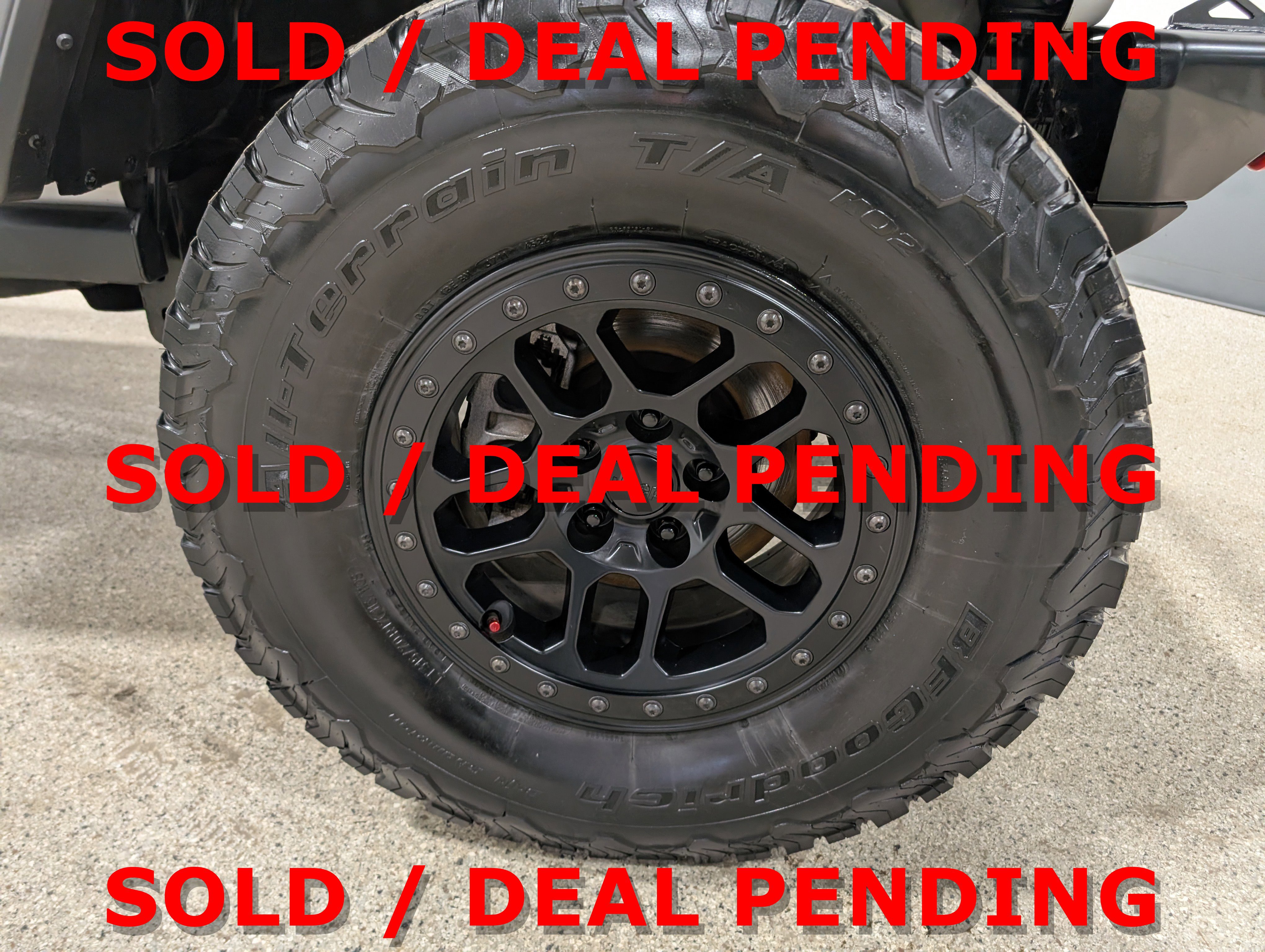 Used 2022 Jeep Wrangler Unlimited Rubicon AWD/4WD image 12