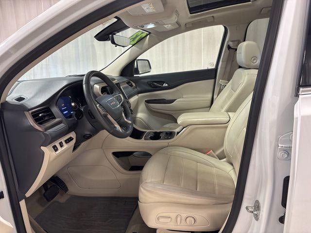Used 2023 GMC Acadia Denali w/ Denali Ultimate Package AWD/4WD image 14
