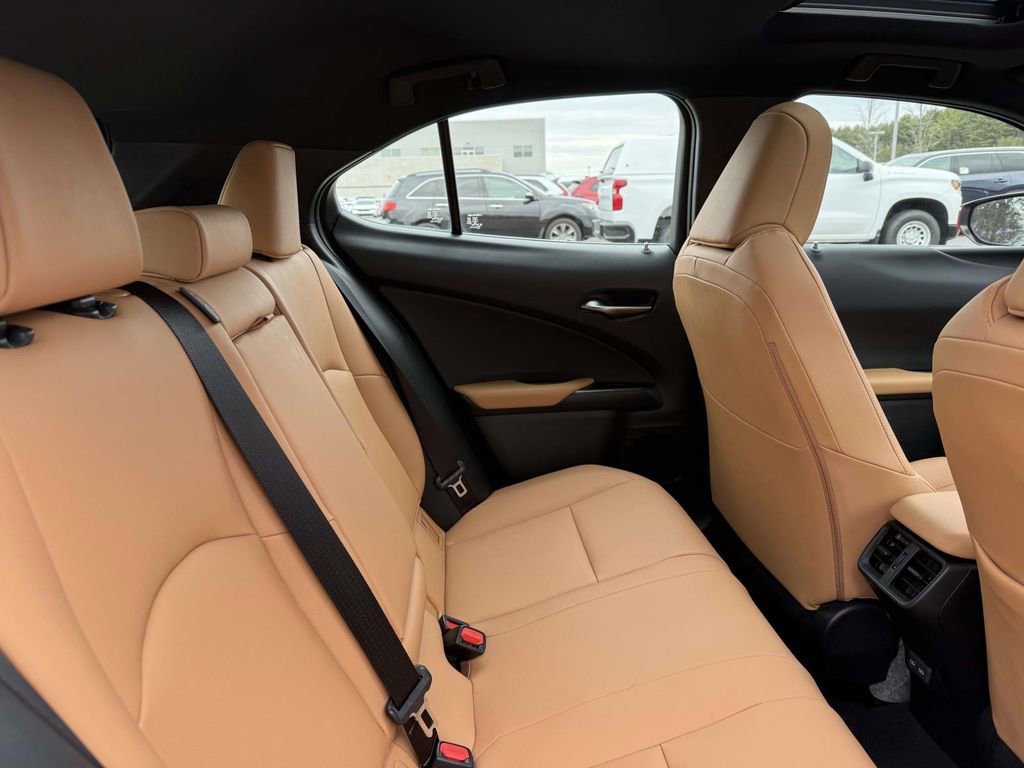 Used 2025 Lexus UX 300h AWD w/ Accessory Package (Z1) image 17