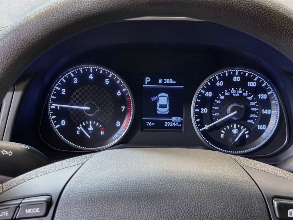Used 2020 Hyundai Elantra SE FWD image 14