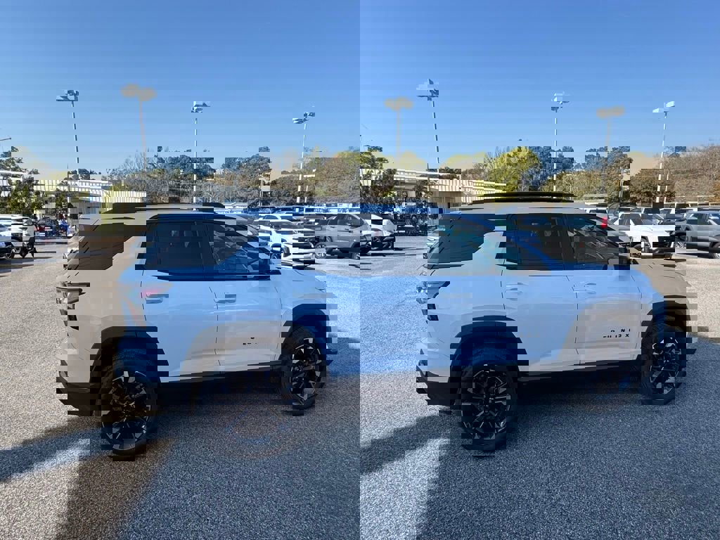 New 2026 Chevrolet Equinox RS w/ LPO, Floor Liner Package image 6