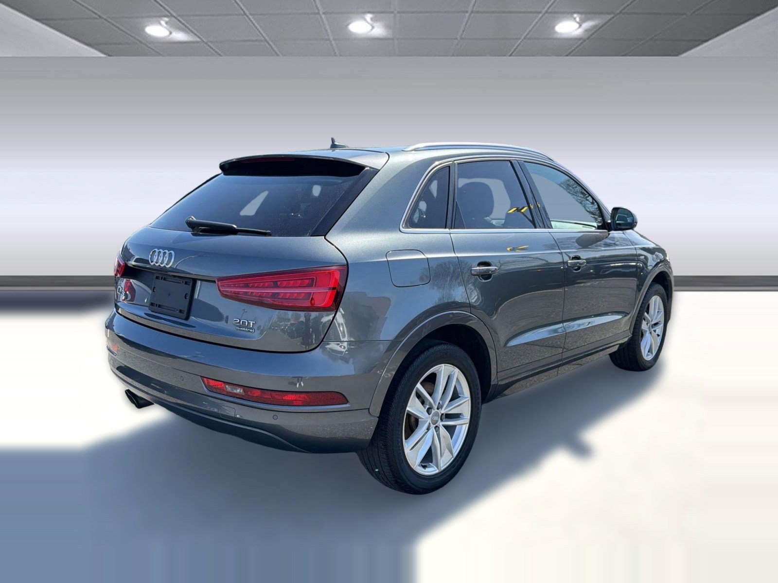 Used 2018 Audi Q3 2.0T Premium Plus w/ Premium Plus Package AWD/4WD image 9