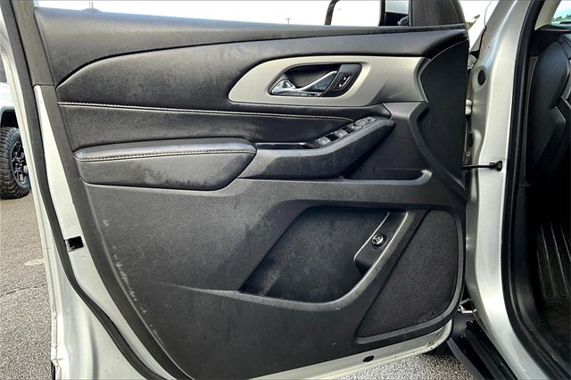 Used 2019 Chevrolet Traverse LT image 17