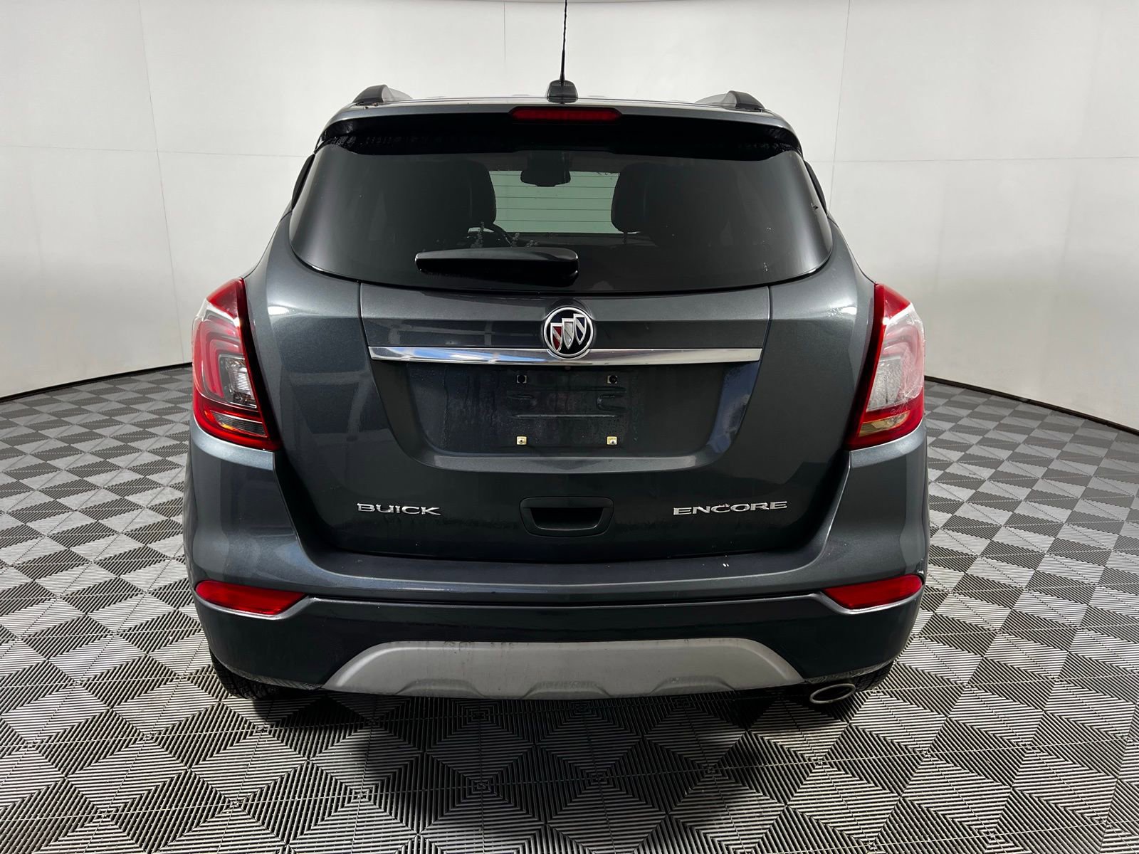 Used 2018 Buick Encore Preferred image 6