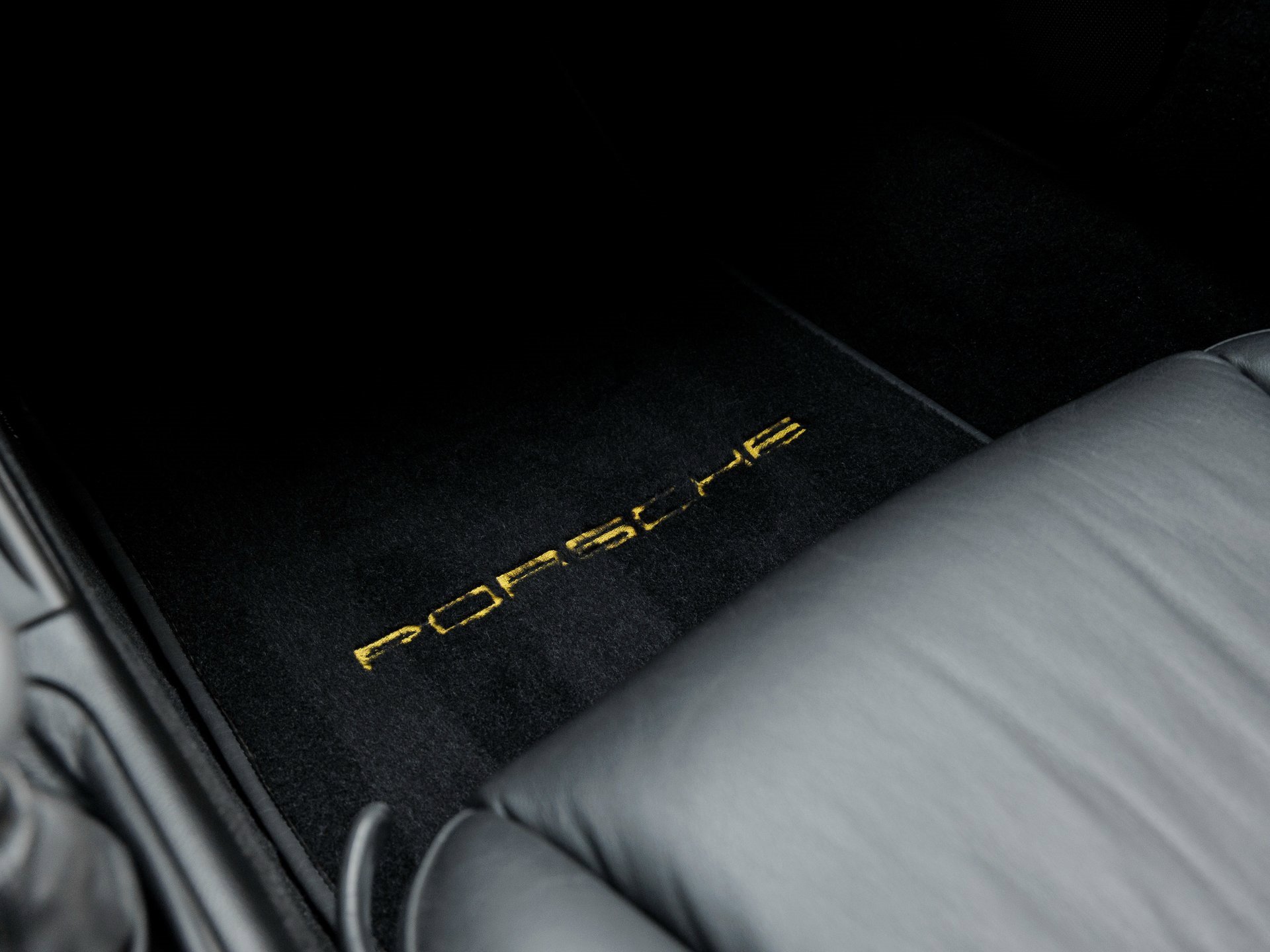 Used 1998 Porsche 911 Carrera 4S image 35