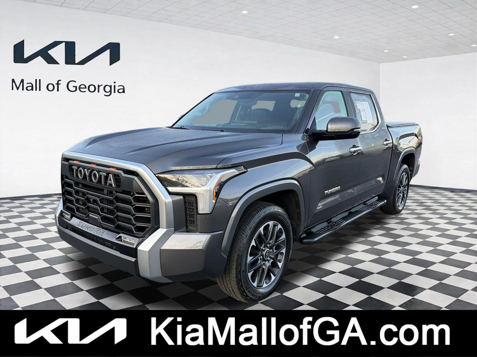 Used 2023 Toyota Tundra Limited w/ Power Package RWD image 1