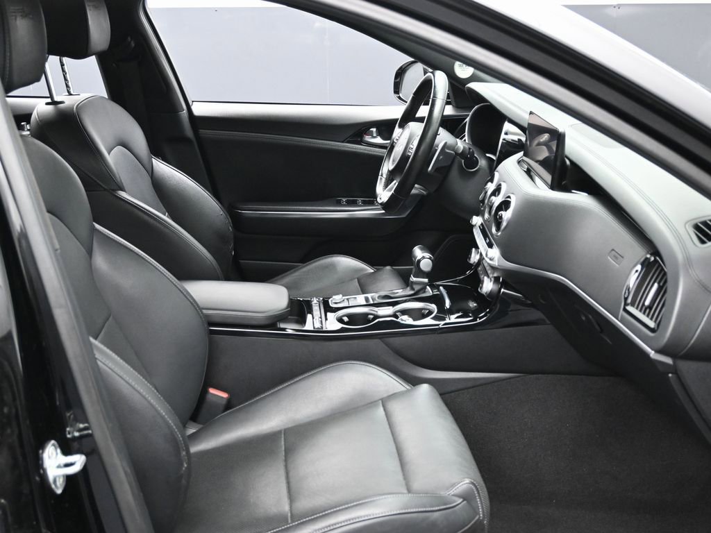 Used 2023 Kia Stinger GT-Line image 31