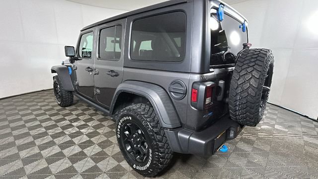 Used 2023 Jeep Wrangler Unlimited w/ Cold Weather Group AWD/4WD image 5