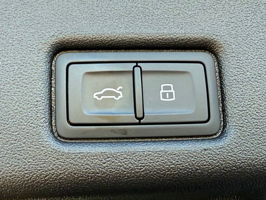 New 2025 Audi Q5 Premium Plus image 52